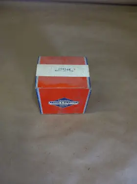 299566 Briggs & Stratton Vintage Genuine Nos Oem And Piston Assembly .010 Oversize 299566 Briggs & Stratton Vintage Genuine Nos Oem And Piston Assembly .010 Oversize