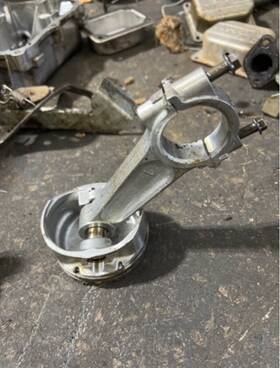 Briggs & Stratton 793647 Brigs Twin Piston Std