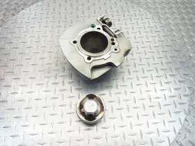 12020762a Ducati 2003 02-06 Monster 620 M620 M600 Vertical Rear Cylinder Piston Barrel Jug