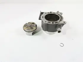 120z0021ab Ducati 2012 Streetfighter 848 Rear Vertical Cylinder Jug Piston Set