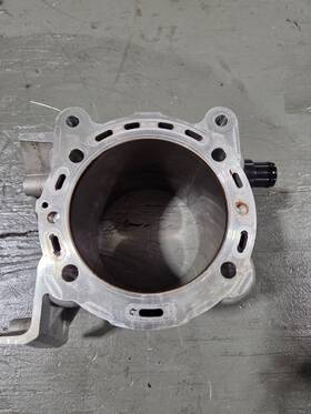 Ducati 120z0061a 13-14 Multistrada 1200s Touring Vertical Piston And Cylinder