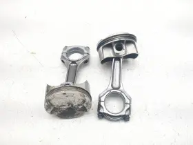 12222011a Ducati 17-20 Supersport 939 Set Of 2 Piston And Connecting Rod
