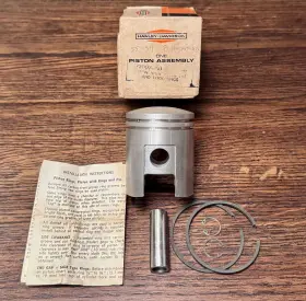 22007-50 Harley-davidson Hummer 125cc Piston Set With Rings Pin Clips .040 Inch Over 22007-50 Harley-davidson Hummer 125cc Piston Set With Rings Pin Clips .040 Inch Over