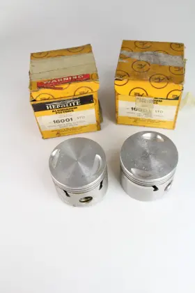 16001 Hepolite Norton Pistons Lh Rh Std Wristpins Made In Uk