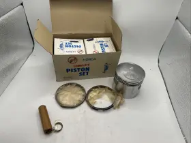 05-1812 Honda Vtg Rocky Cb350 Complete Piston And Ring Set S-12 Part # Nos 05-1812 Honda Vtg Rocky Cb350 Complete Piston And Ring Set S-12 Part # Nos