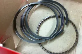 13041-116-004 Honda Xr75 Piston Rings .75 Over C70 Ahrma Vintage K0-76