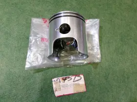 13100-358-000 Honda Mt250 Fl250 Engine Piston Std Nos Oem