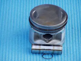 13101-374-000 Honda 74-78 Cb550 F And K Piston Standard Size With Good Rings