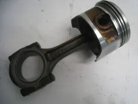 13101-463-004 Honda 1981 Gl1100i Gl 1100i Piston And Connecting Rod 75mm Od