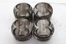 13101-mb6-000 Honda 84-86 Interceptor 1000 Vf1000f Vf F Oem Engine Motor Block Pistons 4