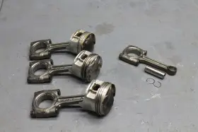 13101-mj8-010 Honda 84-86 Interceptor 500 Oem Engine Motor Block Pistons