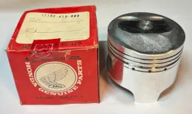 13102-413-003 Honda Nos Oem Piston 1st Os 0.25 For 1978 Hawk I 400 And Ii