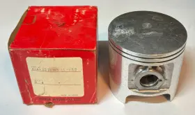 13103-ka5-000 Honda Nos Oem Piston Os 0.50 For 1981 Cr450r