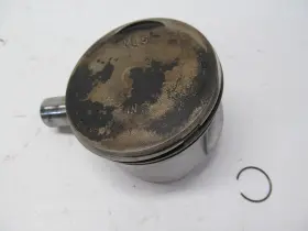 13103-ml5-000 Honda 1988 Vt800 Vt 800 Shadow Engine Rear Cylinder Piston 79.5mm 13103-ml5-000 Honda 1988 Vt800 Vt 800 Shadow Engine Rear Cylinder Piston 79.5mm