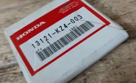 13121-kz4-003 Honda 1989 Cr125r Nos Oem Piston Ring 13121-kz4-003 Honda 1989 Cr125r Nos Oem Piston Ring