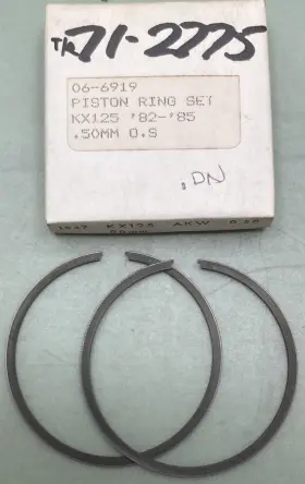 Ft82-ft85 Kawasaki 06-6919 New Replaces Piston Ring Set 0.50mm O/s Fits Kx125