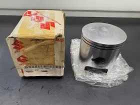 12110-30001-050 Kawasaki New Factory Suzuki .50mm Overbore Piston 73-76 Ts250