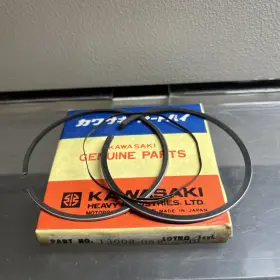 13008-058 Kawasaki Nos Vintage Piston Ring Set Std. Kd/ke175