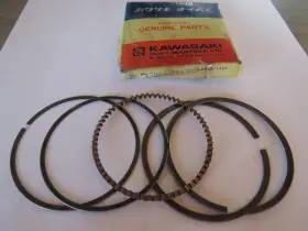 13008-059 Kawasaki Original Oe Nos Ring Set Std 77-83 Kz650 Oem New Om27