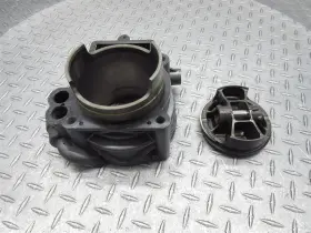 75030038300 Ktm 2007 07-10 690 Supermoto Cylinder Barrel Jug Piston Engine Motor Oem