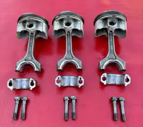 T1110470 Oem Triumph 11 2009-2012 Daytona 675 Engine Pistons/rods Good 14k Miles