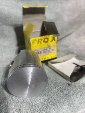 Ft83-87 Pro-x 2637 Prox Piston Yamaha Yz250 Yz 250 Oversize .070 Inch 1.75mm Fits 69.75mm Bore