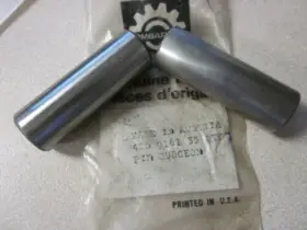 420916135 Ski-doo Nos Skidoo Snowmobile Gudgeon Piston Pin Qty 2