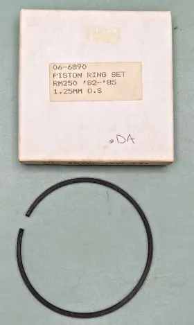 Ft82-ft85 Suzuki 06-6890 New Replaces Piston Ring Set Rm250 1.25mm Ft82-ft85 Suzuki 06-6890 New Replaces Piston Ring Set Rm250 1.25mm