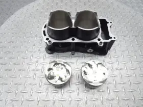 11210-25l00-0f0 Suzuki 2024 23-24 Gsx8r Gsx8 Gsx800 Cylinder Barrel Piston