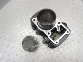 11220-41f00-0f0 Suzuki 2006 06-09 Boulevard C50 Vl800 Rear Cylinder Barrel Jug Piston Engine Oem