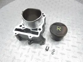 11221-44h00-0f0 Suzuki 2024 20-24 Sv650 Rear Cylinder Barrel Jug Piston Engine Motor Assembly