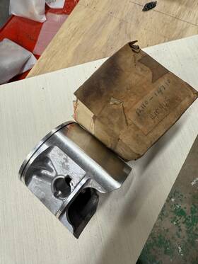Suzuki 12110-14210 Nos Oem 86.00mm Std Piston 81-82 Rm465