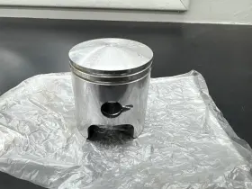 12110-28004-100 Suzuki New Oem 1.00mm Overbore Piston Rv125/ts125/tc125