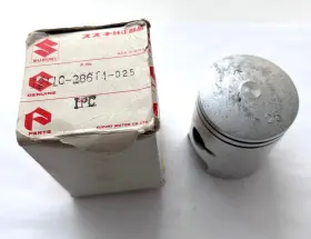 12110-28614-025 Suzuki Rm100 Oem Piston Nos 1976 - 1978