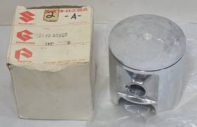 Suzuki 12110-40400 1 New 1979-1980 Genuine Rm 400 Standard Piston Rm400 Nos Oem