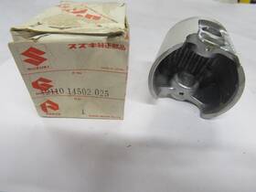 Suzuki 1211014502 Nos New Original Oem 1984 Rm125 Piston 12110-14502-025 1st Over