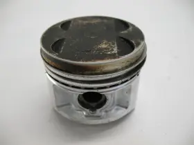 12111-11902 Suzuki 1982 Gs300 Gs 300 L Piston #1 62.00mm O.d