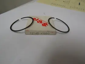 12140-41660 Suzuki Genuine Nos Rm125 1977 Standard Piston Ring Set