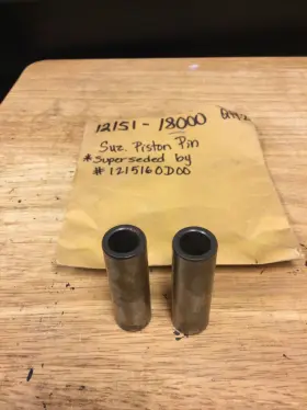 1215118000 Suzuki Piston Pin T350 Gt550 Pe175