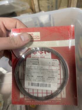Suzuki 13008-s008 Piston Rings Oem Ltz400 Drz400 Kfx400 Dvx400 Ltz Drz Kfx Dvx 400 Lt