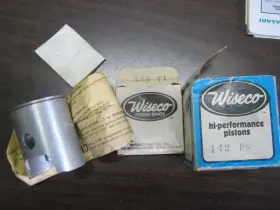 142ps Wiseco Nos Vintage Piston Kit Kawasaki 125 F6 Two Stroke