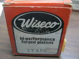 174p2 Wiseco 1969-1974 Suzuki Gt250 T250 Nos Piston Kit .020 Oversize