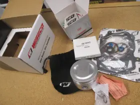 2.6181 Wiseco Old Stock Piston Kit / Honda Xl185s Xr200r 1.0mm Oversize 2.6181 Wiseco Old Stock Piston Kit / Honda Xl185s Xr200r 1.0mm Oversize