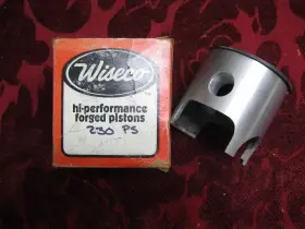 230ps Wiseco Yamaha Yz 1974 1975 250 Yz250 Piston And Ring Std. New 230ps Wiseco Yamaha Yz 1974 1975 250 Yz250 Piston And Ring Std. New