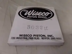 3032lc Wiseco Nos Std Piston Ring Set Fits Maico 400 And Suzuki Rm370
