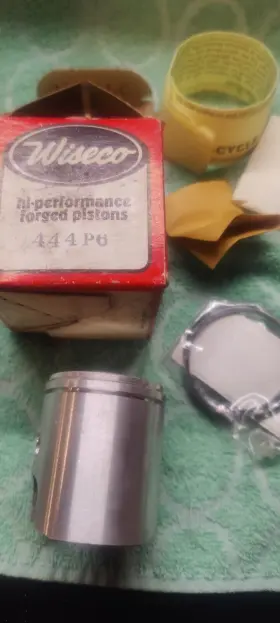 444p6 Wiseco Suzuki Ts100 Piston With Rings