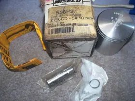 518p2 Wiseco Honda Dirt Bike 1985-1986 Cr125 Cr 125 Oversize Piston Kit New