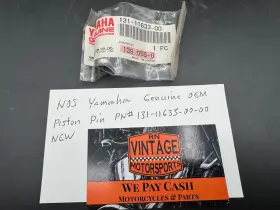 131-11633-00-00 Yamaha Nos Genuine Oem Piston Pin Part # New