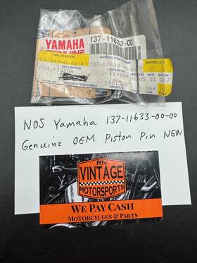 Yamaha 137-11633-00-00 Nos Genuine Piston Pin New