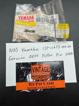 137-11633-00-00 Yamaha Nos Genuine Piston Pin New